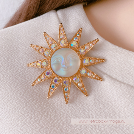 KIRKS FOLLY Брошь-кулон "Сияющее солнце-звезда: светлый лик в золоте"