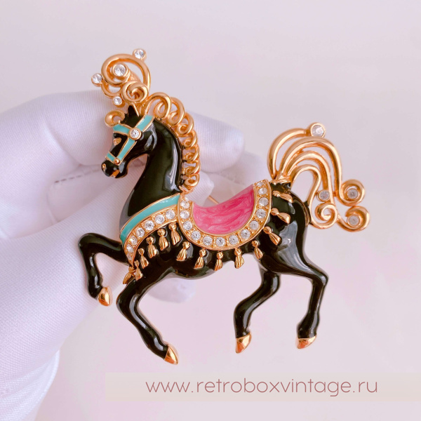 BOB MACKIE Брошь «Царская лошадь: черная»