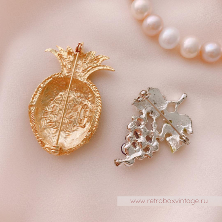 Брошь «Молодой виноград» NO NAME 