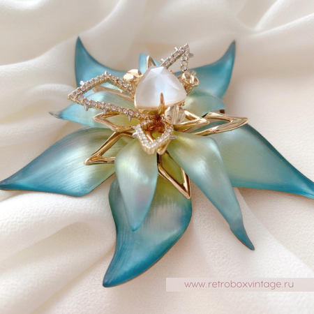 ALEXIS BITTAR Брошь «Голубой эдельвейс»