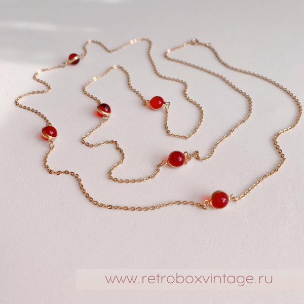 AVON Нить с кабошонами-безелями «Ягодка»