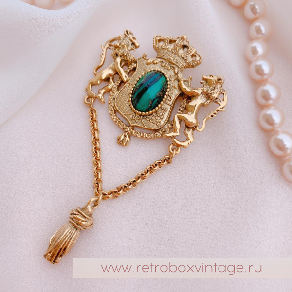 1928 JEWELRY  Брошь «Герб со львами»