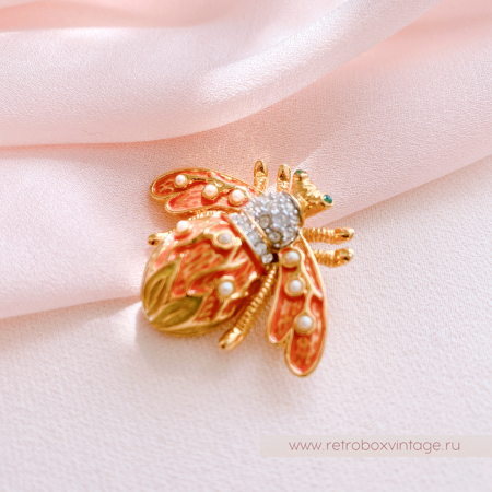 JOAN RIVERS Брошь "Пчелка ландышей" Коллекция Фаберже