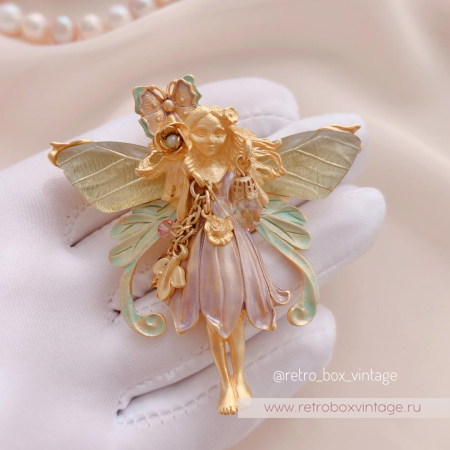 KIRKS FOLLY Брошь-кулон «Фея примулы с золотистыми крылышками»