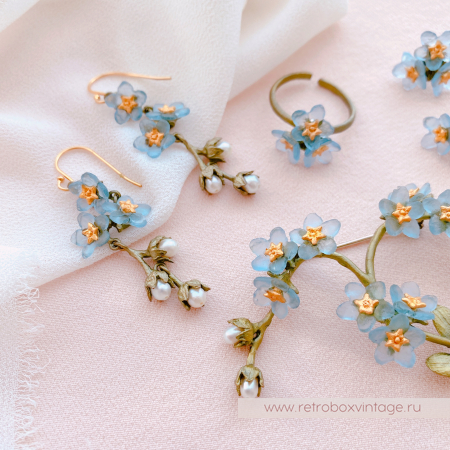 MICHAEL MICHAUD Серьги удлиненные "Три голубые незабудки с жемчугом"