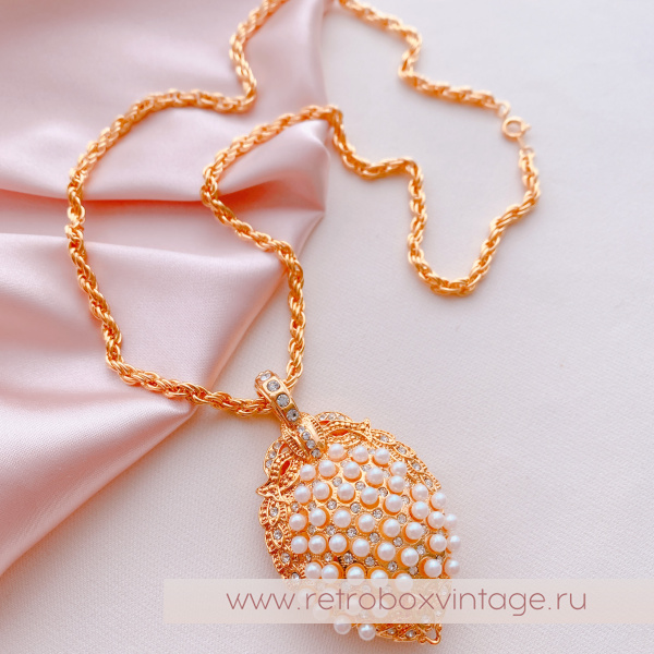 EDGAR BEREBI Кулон-локет на цепочке "Принцесса Александра" жемчужный