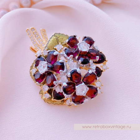 NOLAN MILLER Брошь «Букет фиалок»