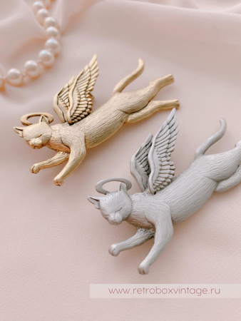 JJ / JONET JEWELRY Брошь «Котик-ангел: серебро»