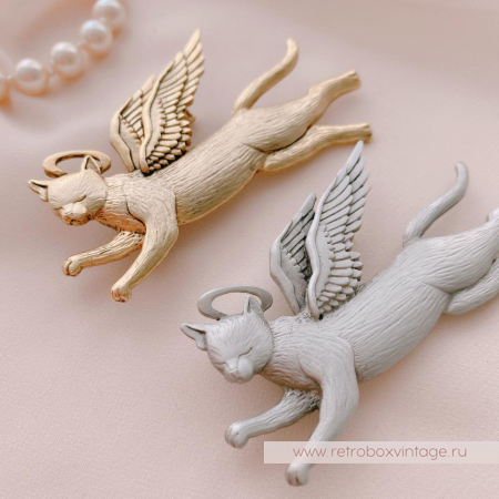 JJ / JONET JEWELRY Брошь «Котик-ангел: серебро»