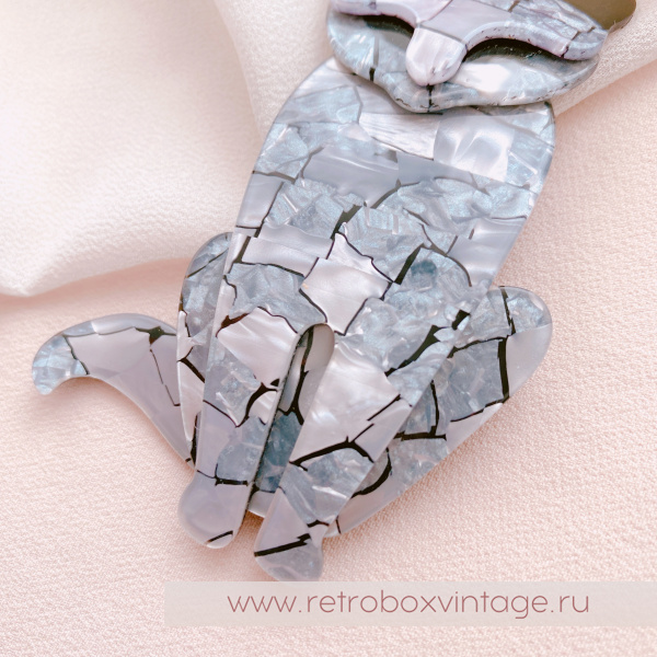 LEA STEIN Брошь «Кот Саша: серый мрамор» темные глазки