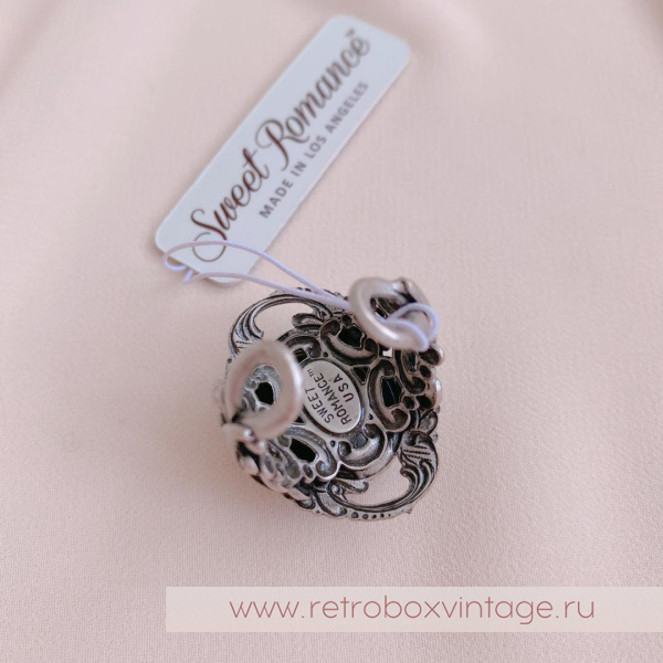 SWEET ROMANCE Кольцо «Одетта: королевский синий в серебре»