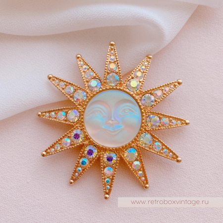 KIRKS FOLLY Брошь-кулон "Сияющее солнце-звезда: светлый лик в золоте"