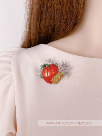 JJ / JONET JEWELRY Брошь «Тыква с кукурузой: серебро» овощи