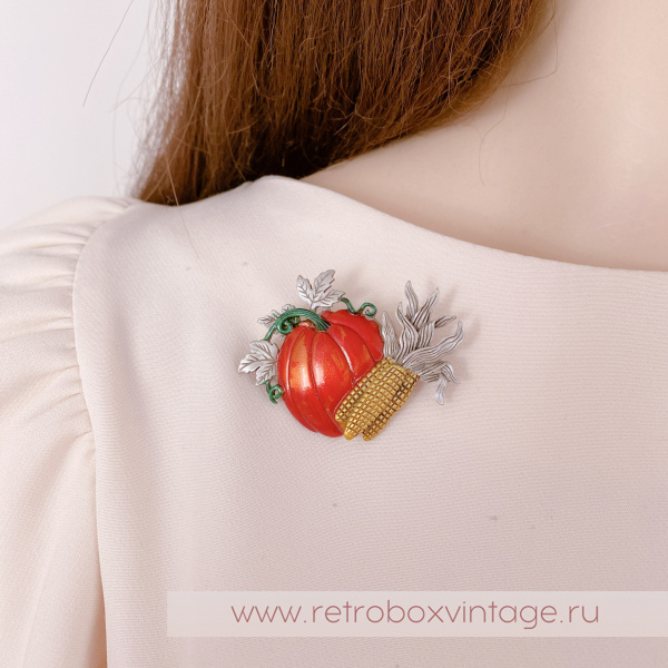 JJ / JONET JEWELRY Брошь «Тыква с кукурузой: серебро» овощи
