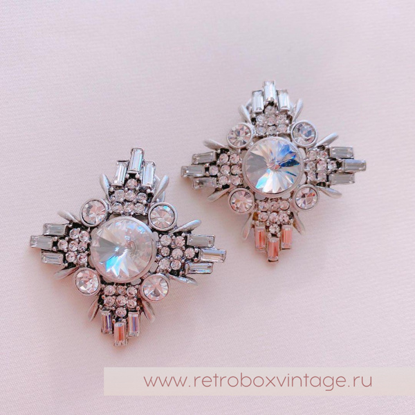 SWEET ROMANCE Брошь-пин «Звезда Андромеды: хрустальный мальтийский крест в серебре»