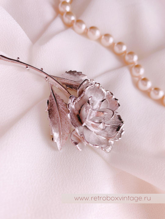 MONET Брошь «Серебристая роза»