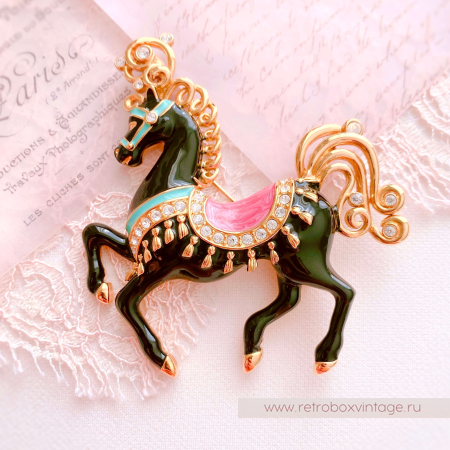 BOB MACKIE Брошь «Царская лошадь: черная»