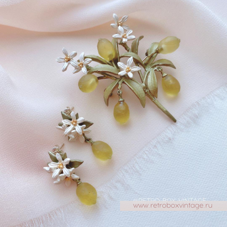 MICHAEL MICHAUD Брошь «Веточка лимона с цветами» музейная коллекция