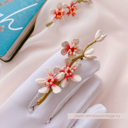 MICHAEL MICHAUD Брошь «Цветущий миндаль Ван Гога» золотые тычинки