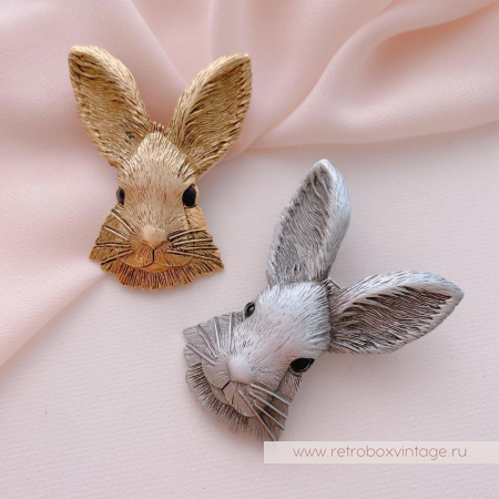 JJ / JONET JEWELRY Брошь «Лунный заяц: серебро»