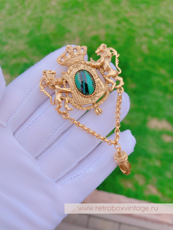 1928 JEWELRY  Брошь «Герб со львами»