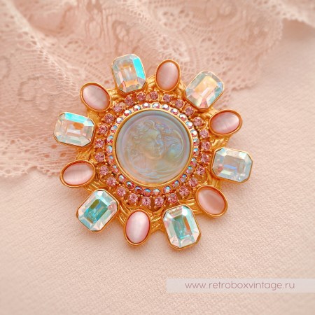 KIRKS FOLLY Брошь-кулон "Мечтающий ангел в ореоле звезды"