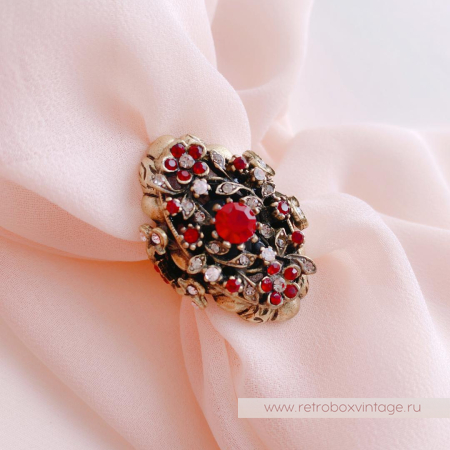 SWEET ROMANCE Кольцо «Вечная любовь: гранатовое стекло»