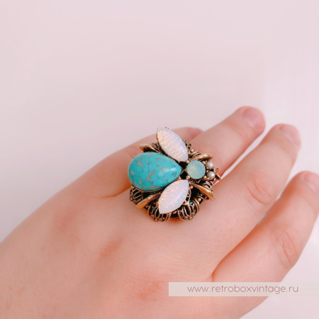 SWEET ROMANCE Кольцо «Пастельная пчелка: бирюза»