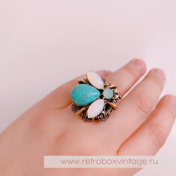 SWEET ROMANCE Кольцо «Пастельная пчелка: бирюза»