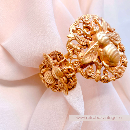 ASKEW LONDON Браслет «Золотые пчелы» В3