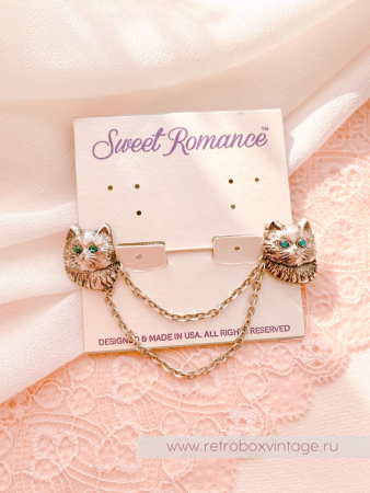 SWEET ROMANCE Брошь-стик "Два котенка с голубыми глазами: серебро" с цепочками-шатлен