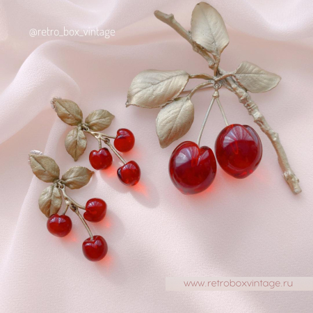 MICHAEL MICHAUD Серьги «Вишня морелло: три ягодки»