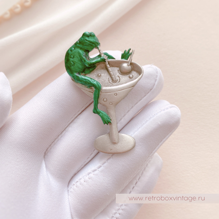 JJ / JONET JEWELRY Брошь "Лягушка и мартини"