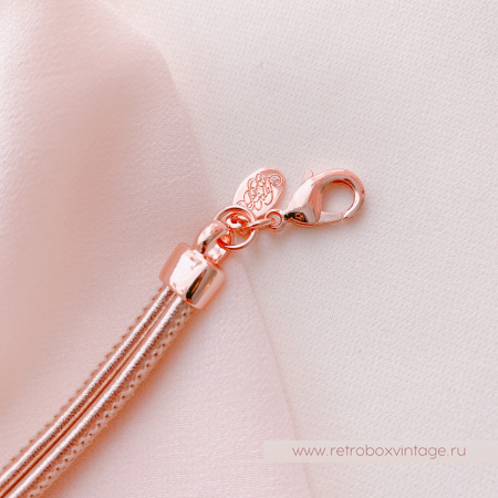 KIRKS FOLLY Браслет «Лунный свет: изумрудный хамелеон в розовом золоте на кожаном ремешке»