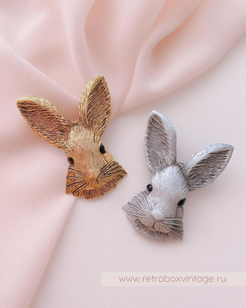 JJ / JONET JEWELRY Брошь «Лунный заяц: золото»