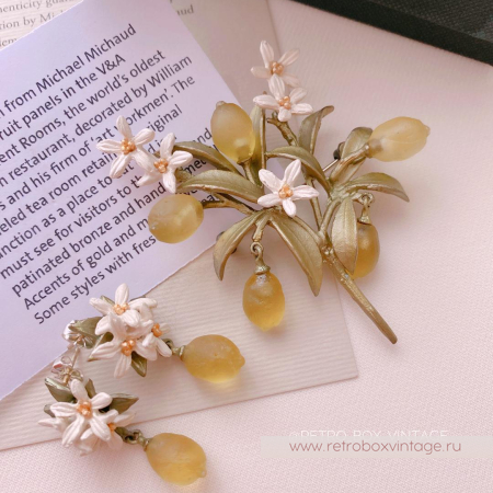 MICHAEL MICHAUD Брошь «Веточка лимона с цветами» музейная коллекция