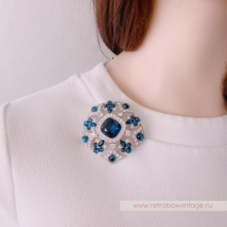 JOAN RIVERS Брошь «Северная звезда»