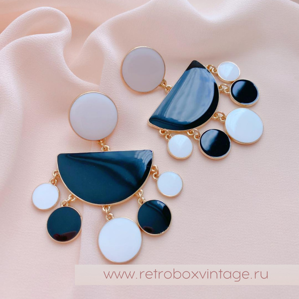 SUGARFIX by BaubleBar Серьги «Черно-белое кино» SUGARFIX by BaubleBar Серьги «Черно-белое кино»