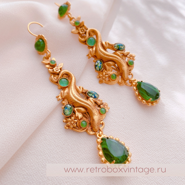 ASKEW LONDON Серьги "Саламандры: ящерицы с зелеными камнями"