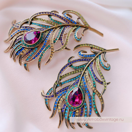 HEIDI DAUS Брошь «Перо павлина: аметист»