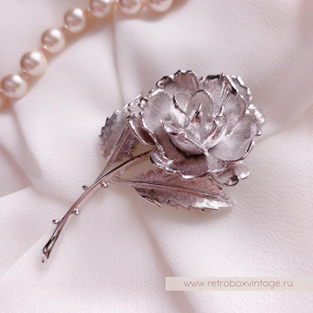 MONET Брошь «Серебристая роза»