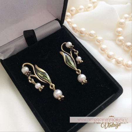 SWEET ROMANCE Серьги-гвоздики «Жемчужные ландыши» (архив)