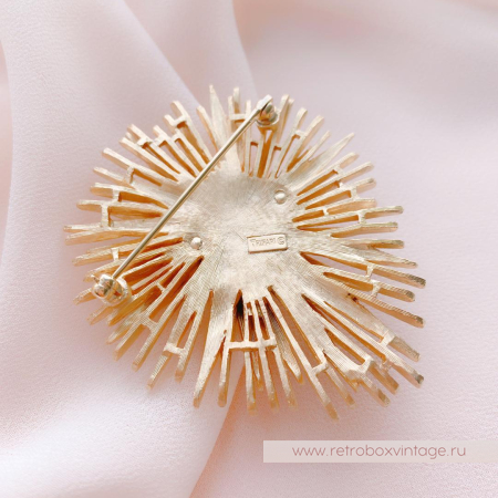 TRIFARI Брошь «Лучистая звезда: аметист в золоте»