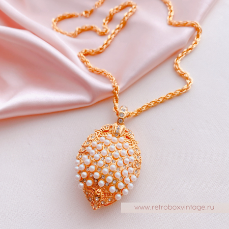 EDGAR BEREBI Кулон-локет на цепочке "Принцесса Александра" жемчужный