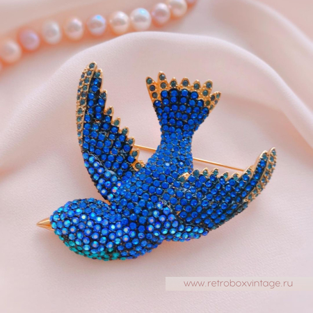 JOAN RIVERS Брошь «Синяя птица в полете»