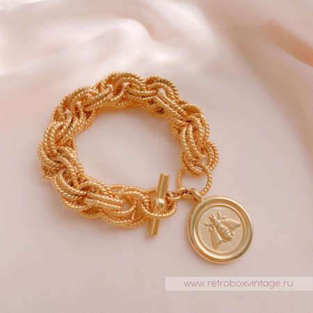 JOAN RIVER Браслет с медальоном «Золотая пчела» JOAN RIVER Браслет с медальоном «Золотая пчела»