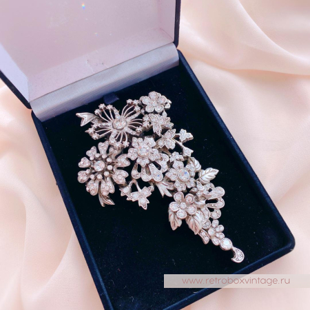 SWEET ROMANCE Брошь «Корсажная роскошь»