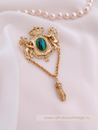1928 JEWELRY  Брошь «Герб со львами»