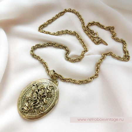 WHITING AND DAVIS Кулон-локет на цепочке «Цветы»