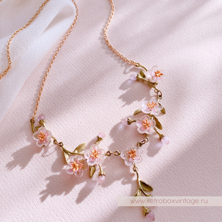 MICHAEL MICHAUD Колье «Нежная весна: цветение персика»